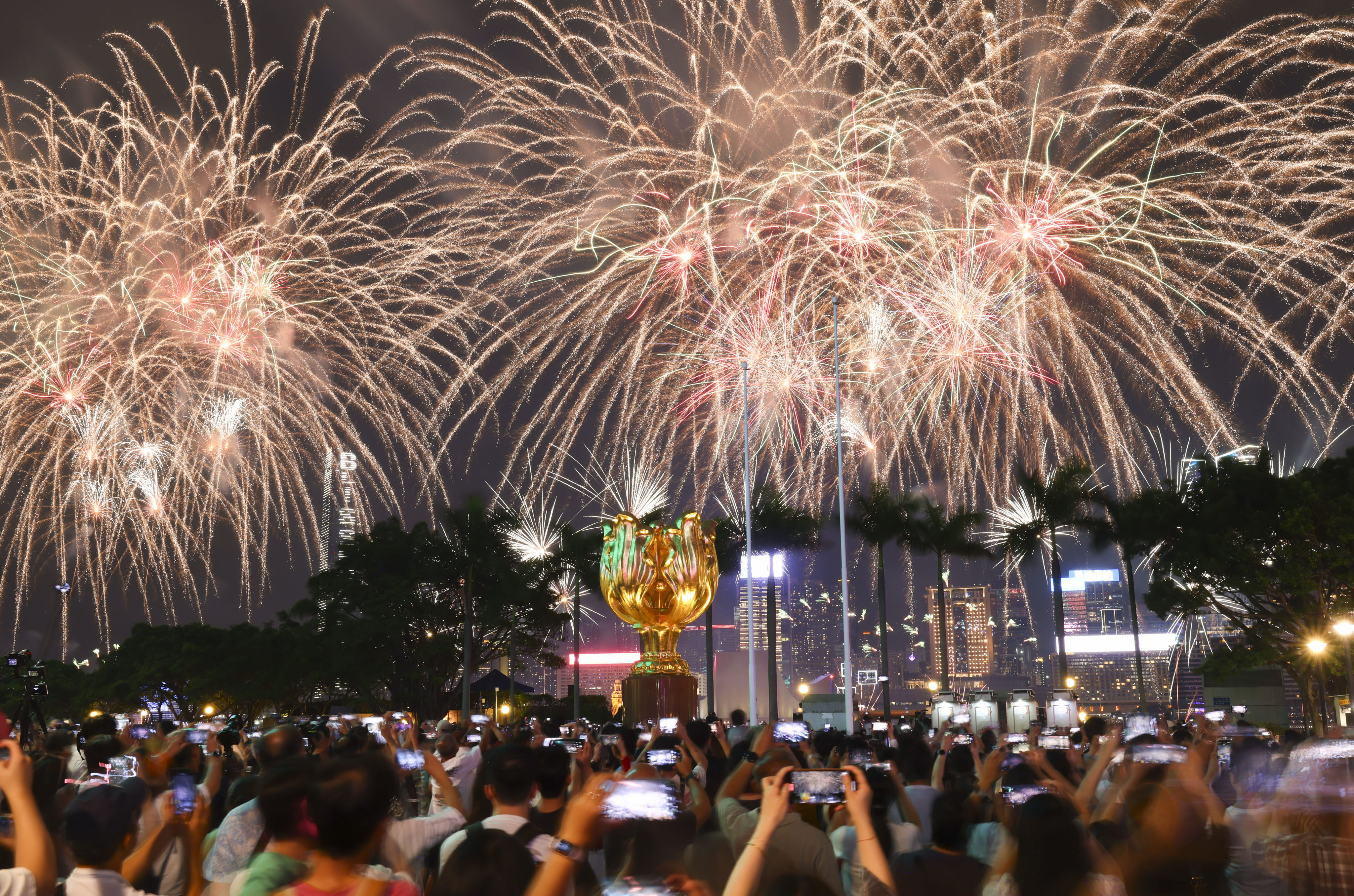 The fireworks display started just after 9pm. Photo: Dickson Lee