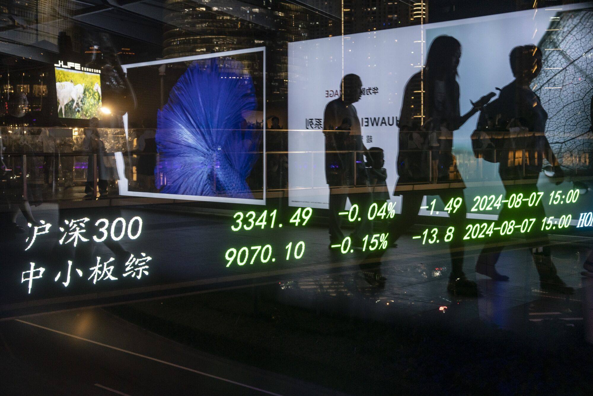 China is expected to roll out further measures to stimulate its economy, following other policy packages announced in recent weeks. Photo: Bloomberg