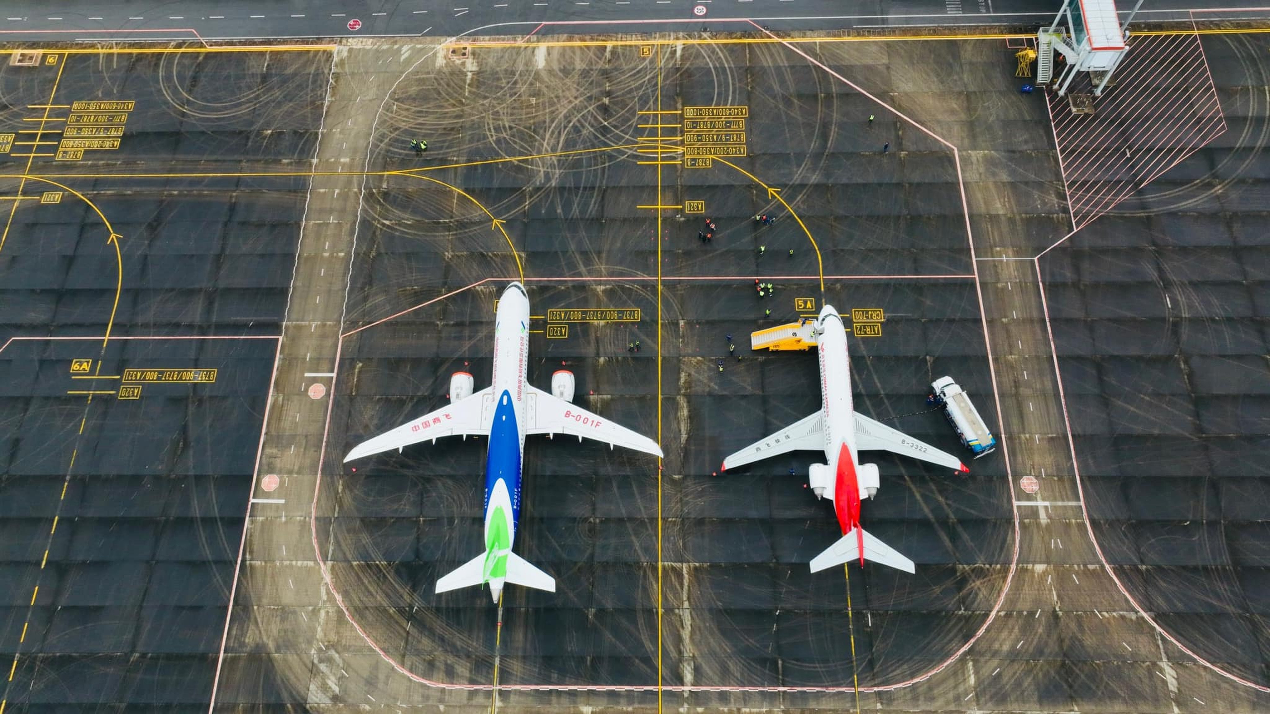 Comac’s C919 and ARJ21 at Van Don international airport in Vietnam. Photo: Facebook/Van Don International Airport